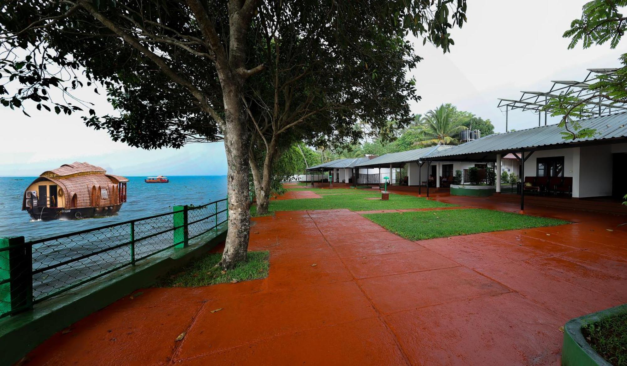 Illikkalam Lakeside Cottages Kumarakom Kerala Экстерьер фото