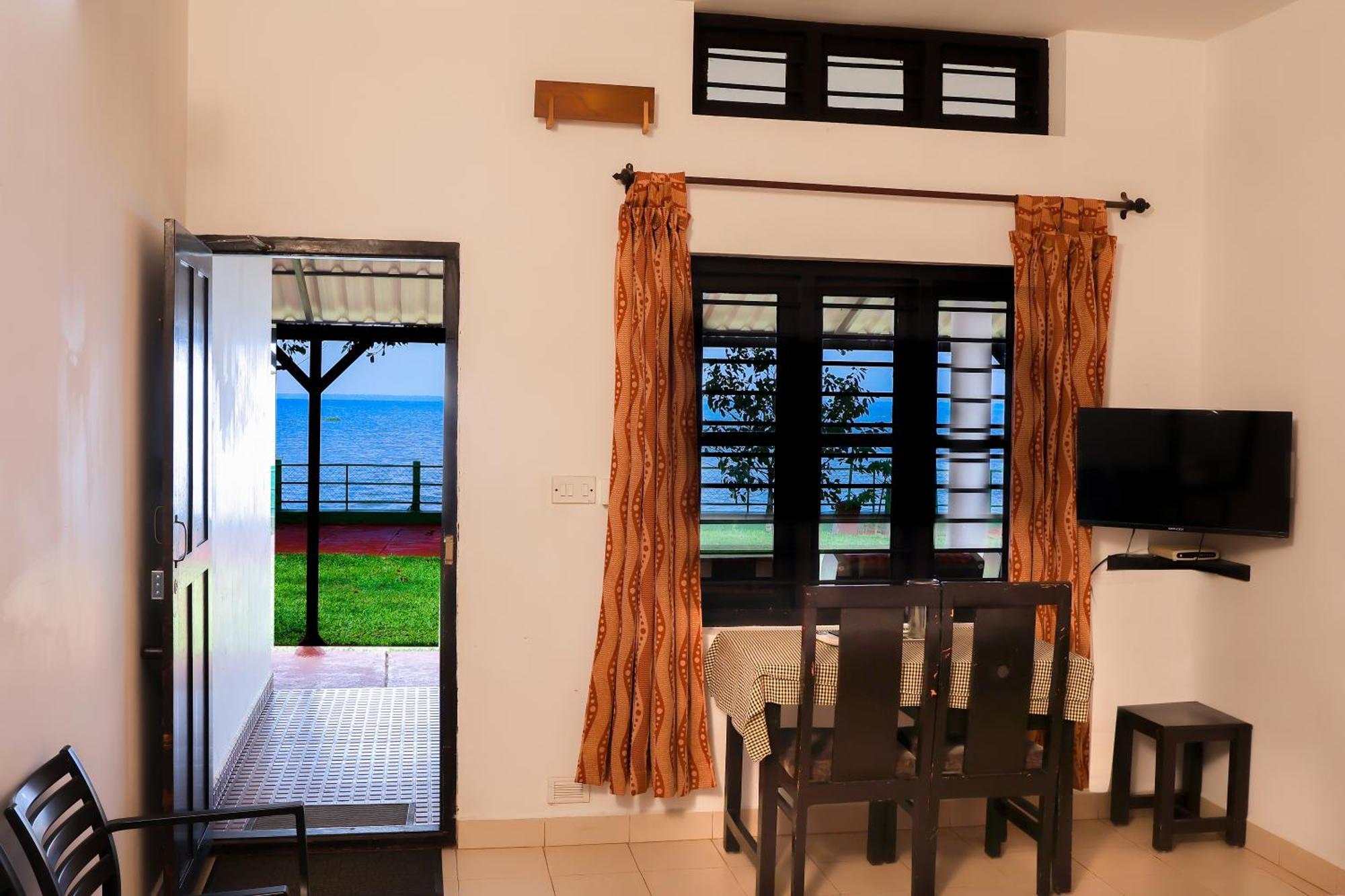 Illikkalam Lakeside Cottages Kumarakom Kerala Экстерьер фото
