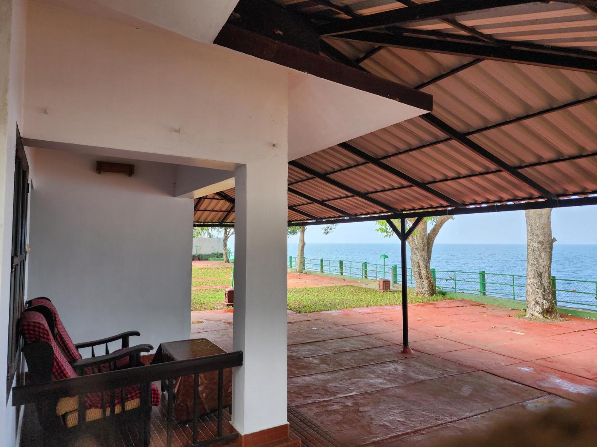 Illikkalam Lakeside Cottages Kumarakom Kerala Экстерьер фото