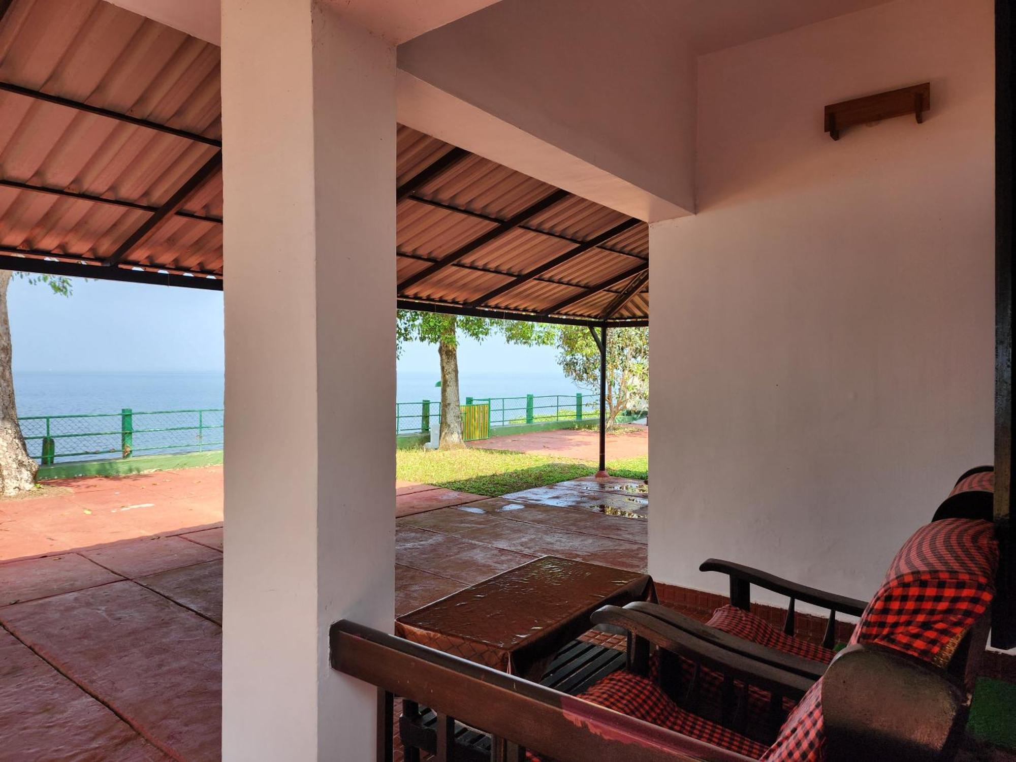 Illikkalam Lakeside Cottages Kumarakom Kerala Экстерьер фото