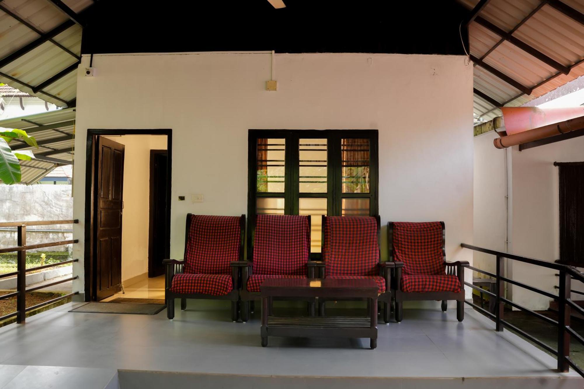 Illikkalam Lakeside Cottages Kumarakom Kerala Экстерьер фото