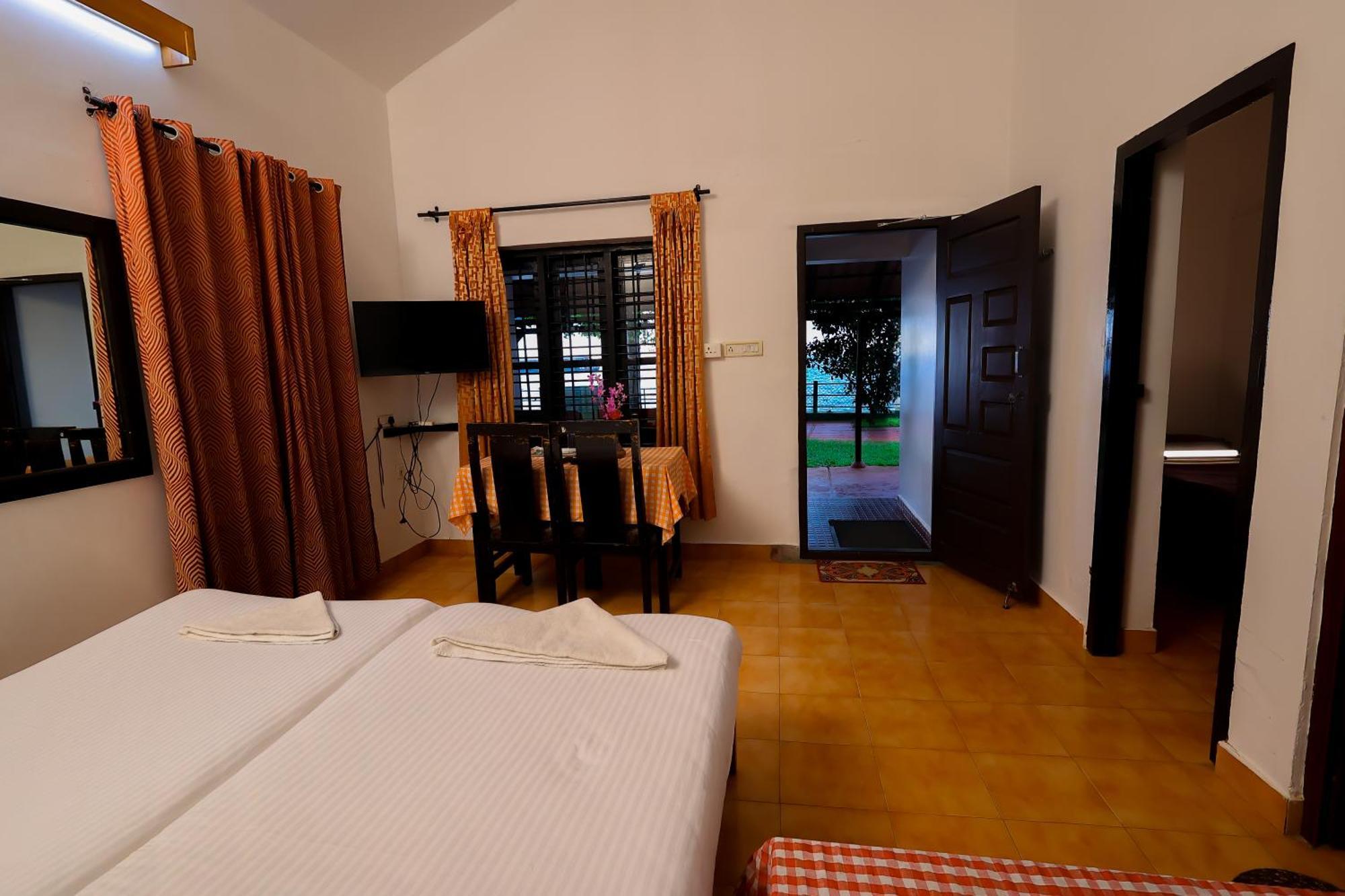 Illikkalam Lakeside Cottages Kumarakom Kerala Экстерьер фото