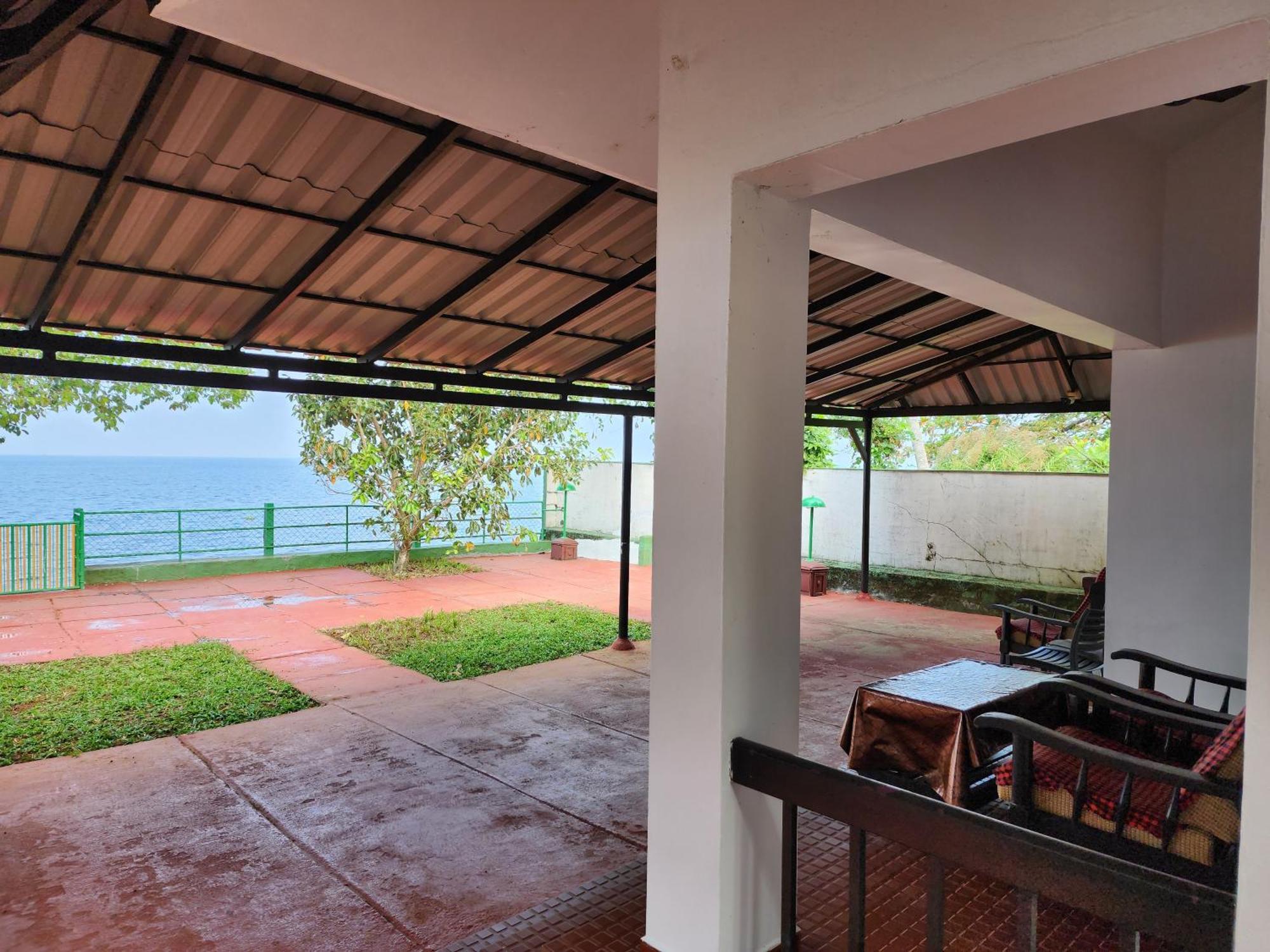 Illikkalam Lakeside Cottages Kumarakom Kerala Экстерьер фото