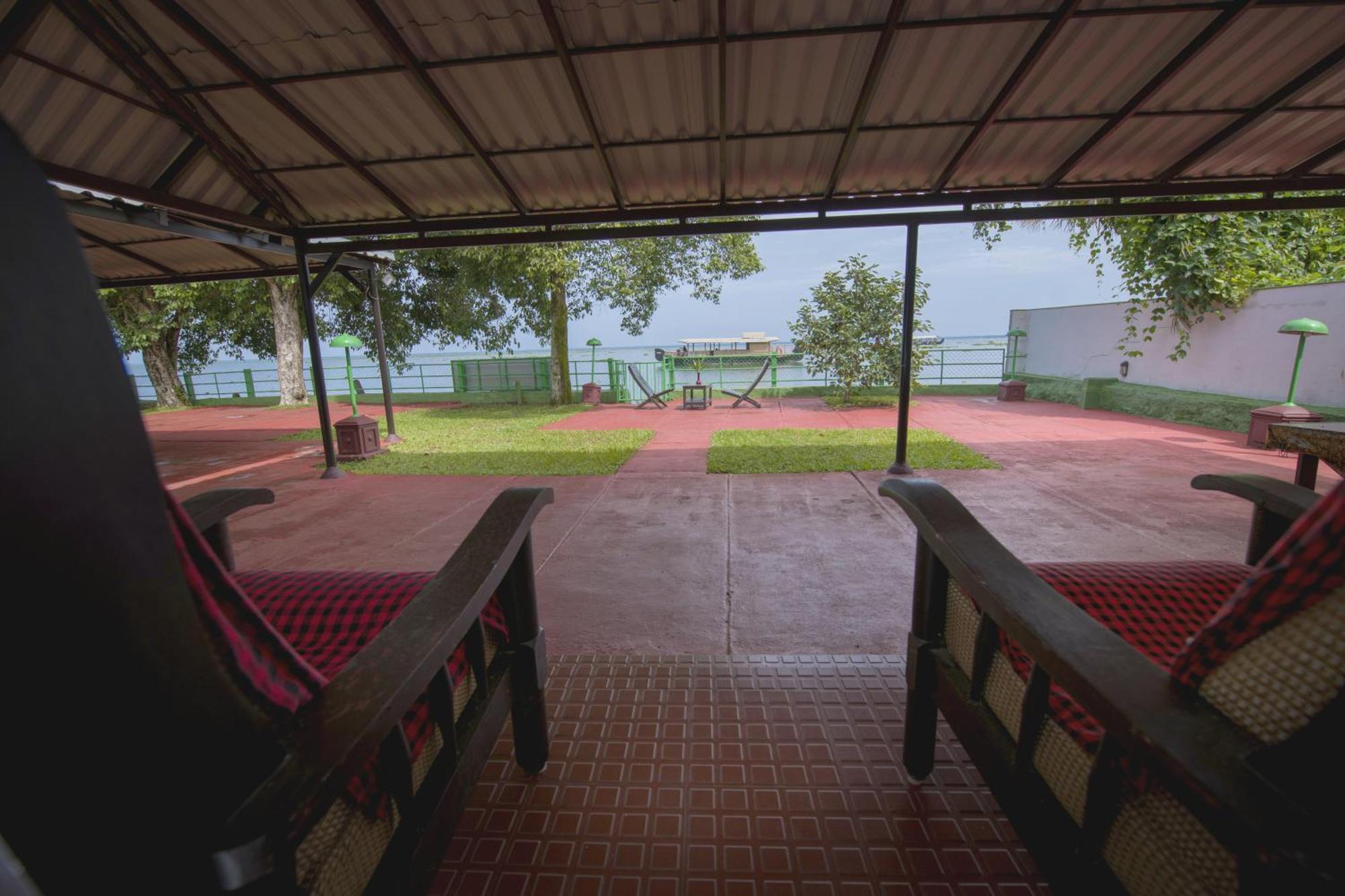 Illikkalam Lakeside Cottages Kumarakom Kerala Экстерьер фото