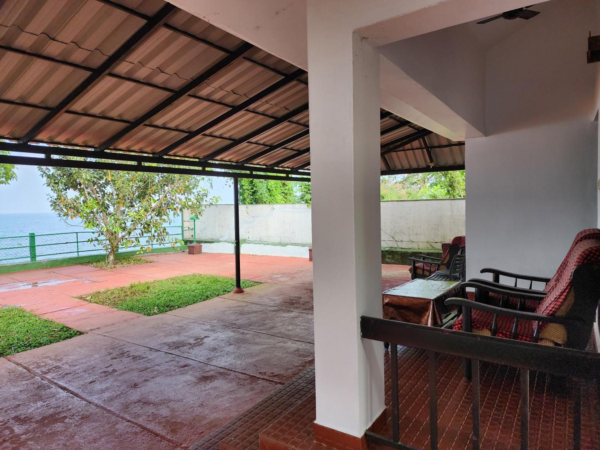 Illikkalam Lakeside Cottages Kumarakom Kerala Экстерьер фото