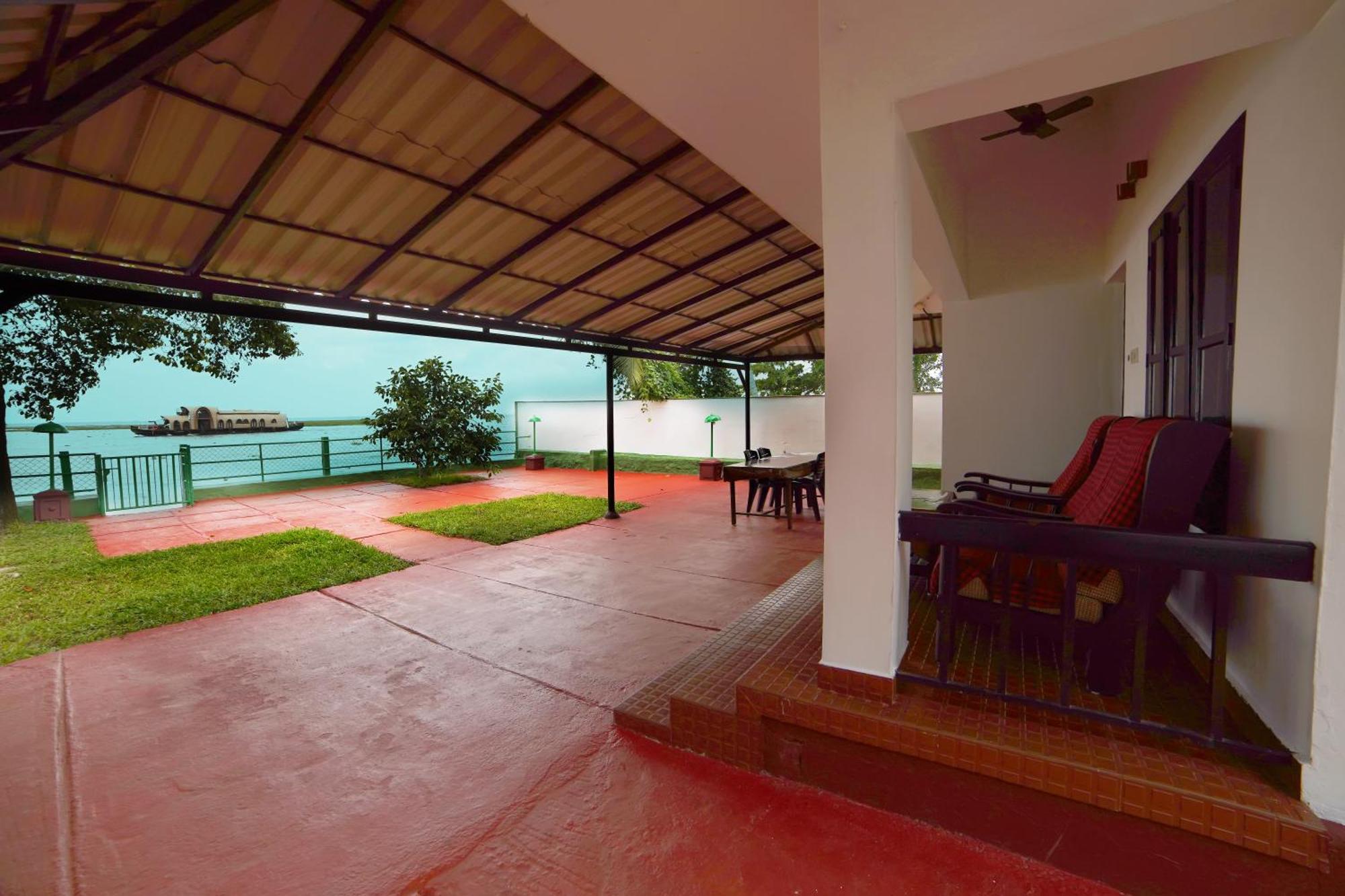 Illikkalam Lakeside Cottages Kumarakom Kerala Экстерьер фото