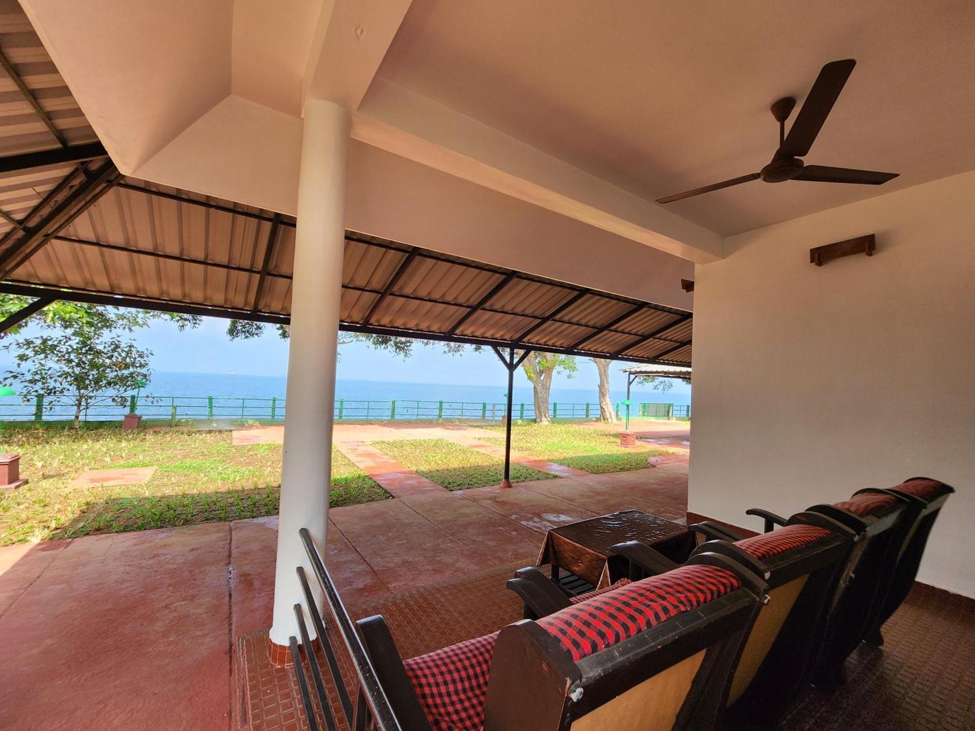 Illikkalam Lakeside Cottages Kumarakom Kerala Экстерьер фото