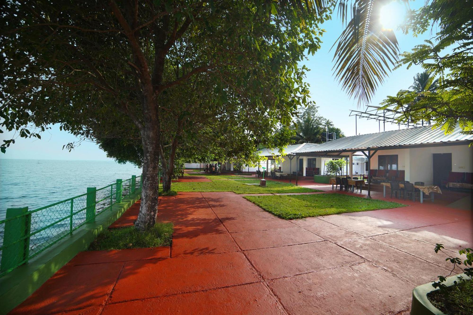 Illikkalam Lakeside Cottages Kumarakom Kerala Экстерьер фото