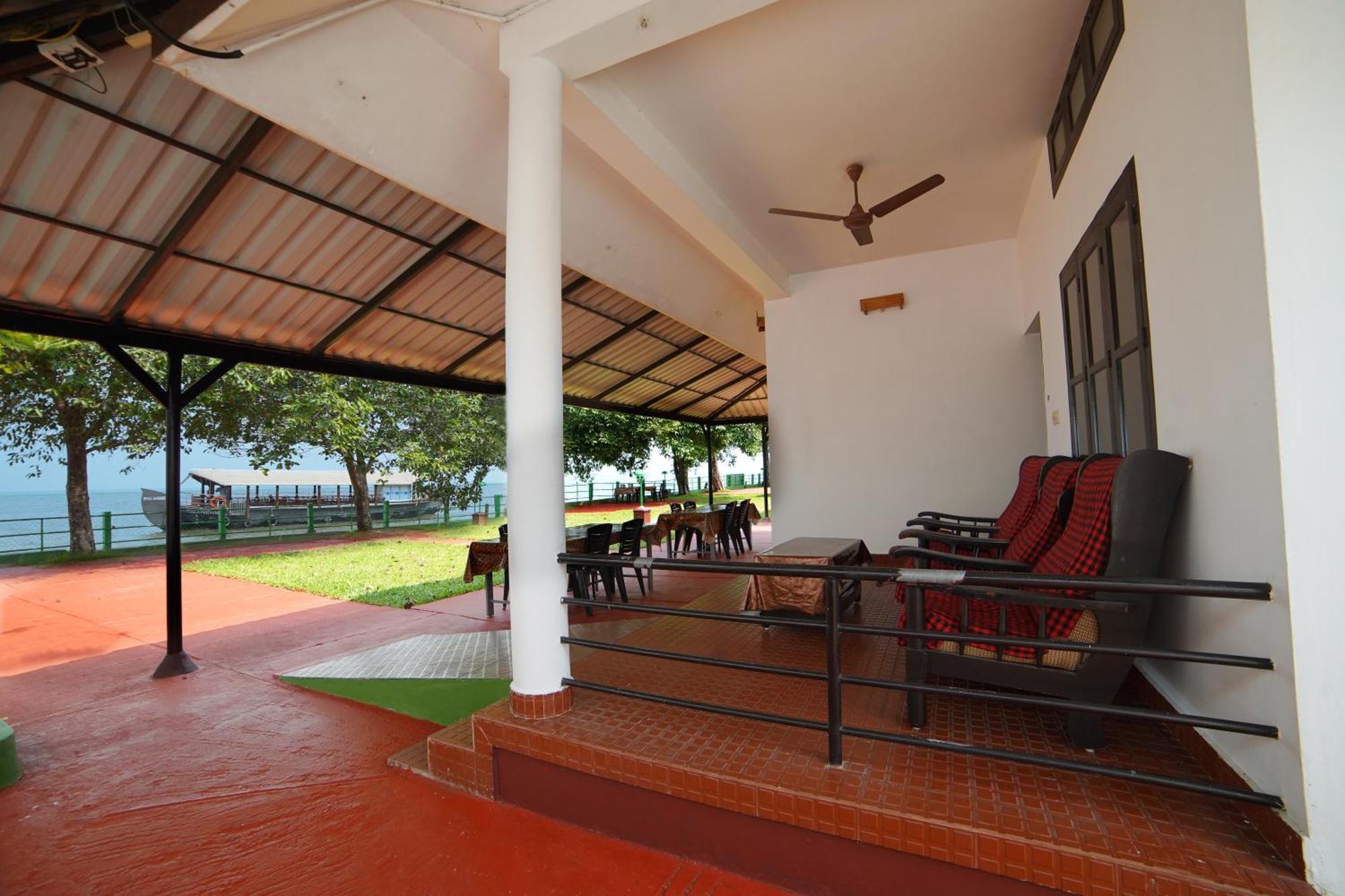 Illikkalam Lakeside Cottages Kumarakom Kerala Экстерьер фото