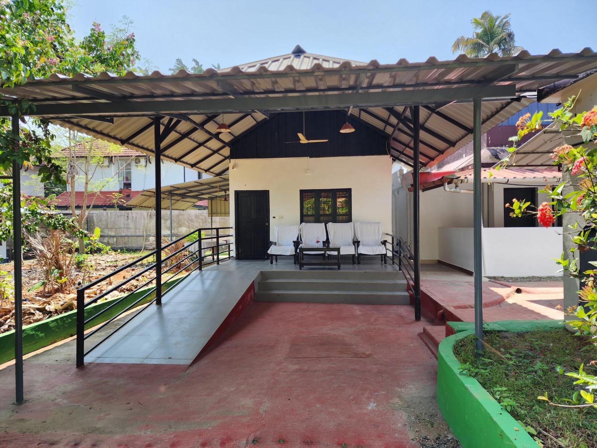 Illikkalam Lakeside Cottages Kumarakom Kerala Экстерьер фото