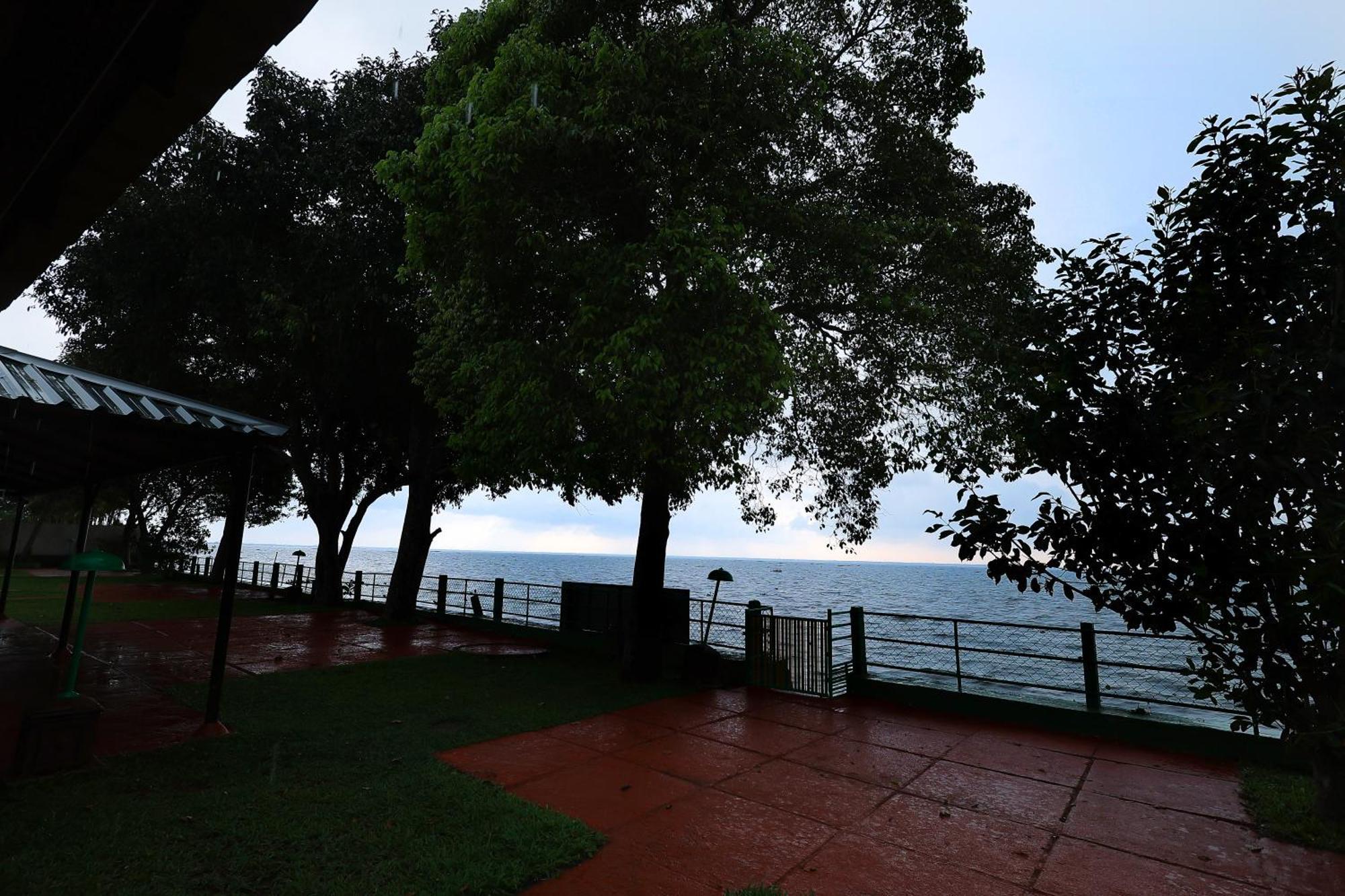 Illikkalam Lakeside Cottages Kumarakom Kerala Экстерьер фото
